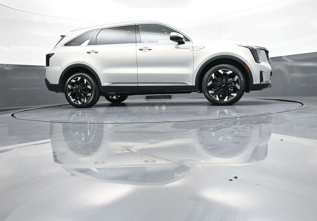 2026 Kia Sorento EX - Photo 30
