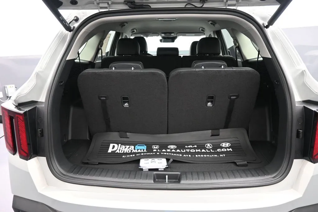2026 Kia Sorento EX - Photo 22