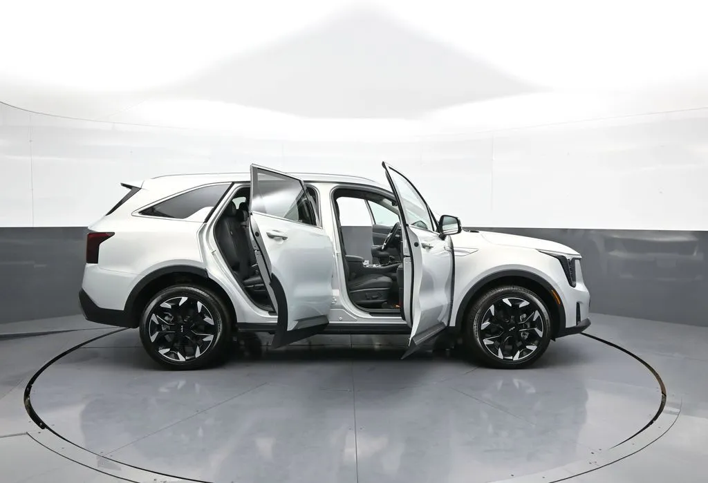 2026 Kia Sorento EX - Photo 43