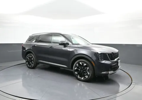 More photos of 2026 Kia Sorento EX at Plaza Kia, NY