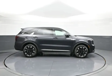 More photos of 2026 Kia Sorento EX at Plaza Kia, NY