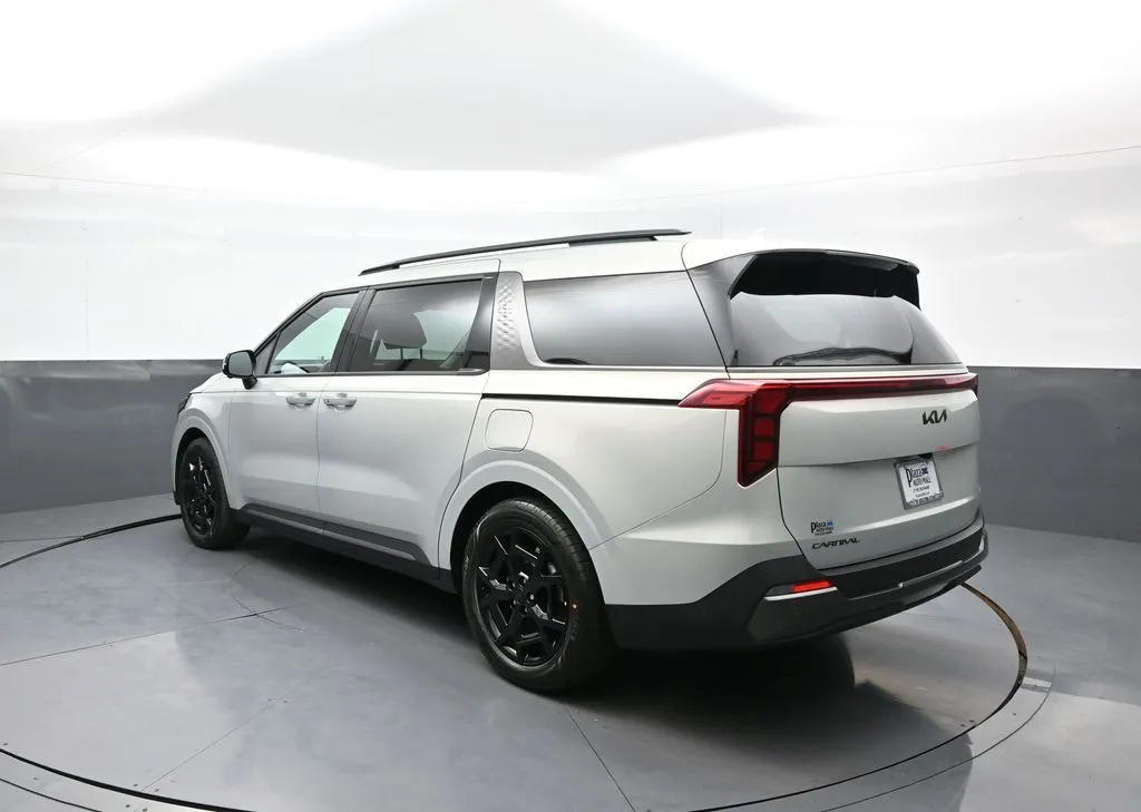 2026 Kia Carnival SX - Photo 8