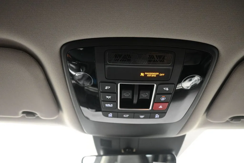 2026 Kia Carnival SX - Photo 17