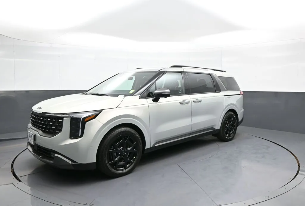 2026 Kia Carnival SX - Photo 10