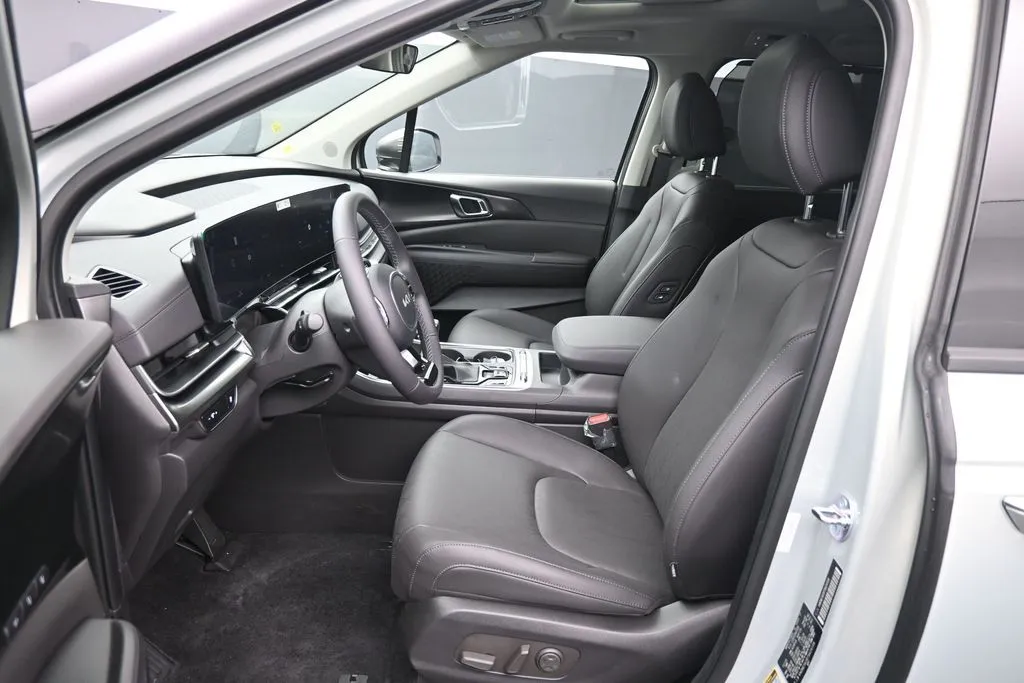 2026 Kia Carnival SX - Photo 19