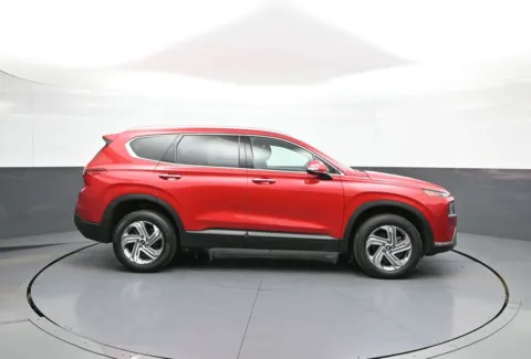 More photos of 2023 Hyundai Santa Fe SEL at Plaza Kia, NY