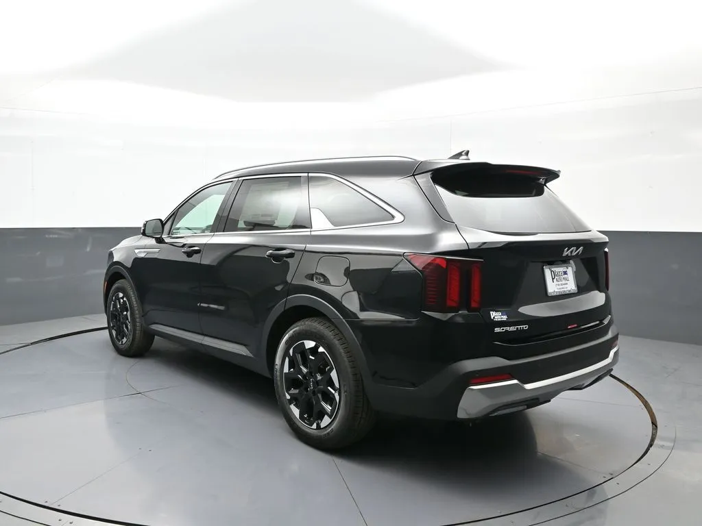 2026 Kia Sorento S - Photo 8