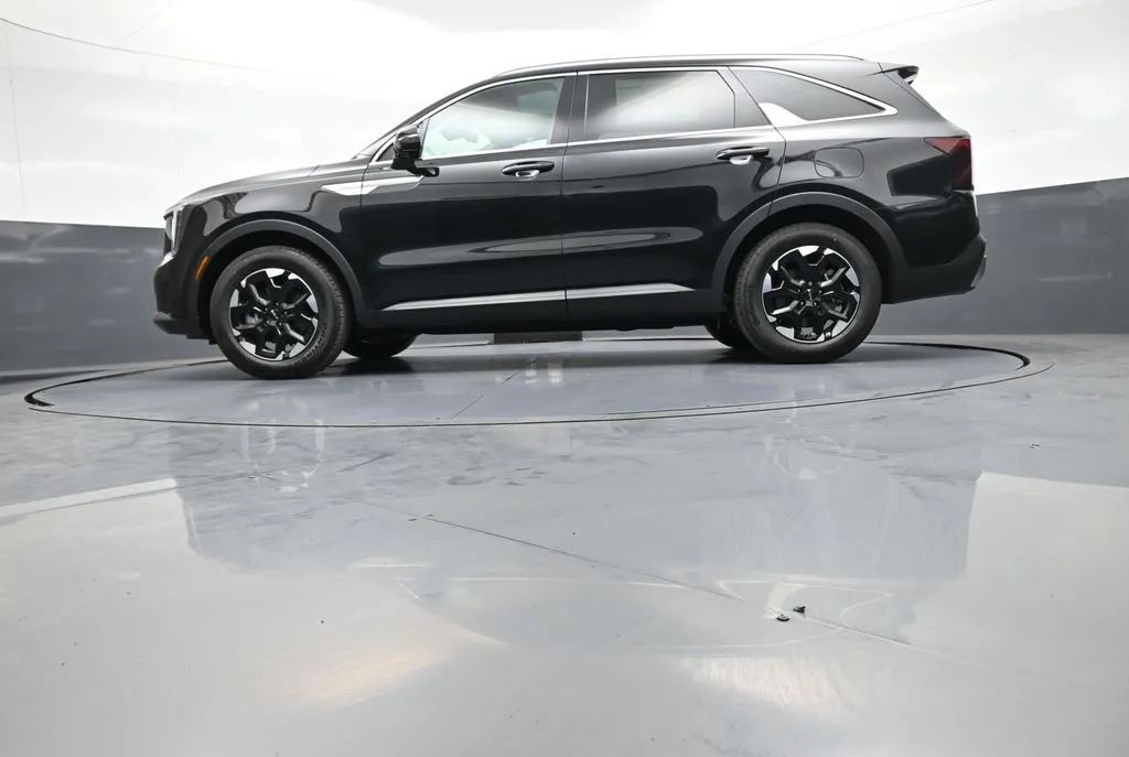 2026 Kia Sorento S - Photo 34