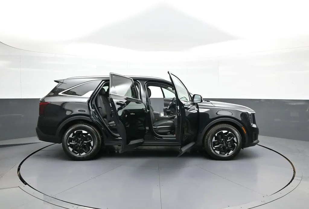 2026 Kia Sorento S - Photo 43