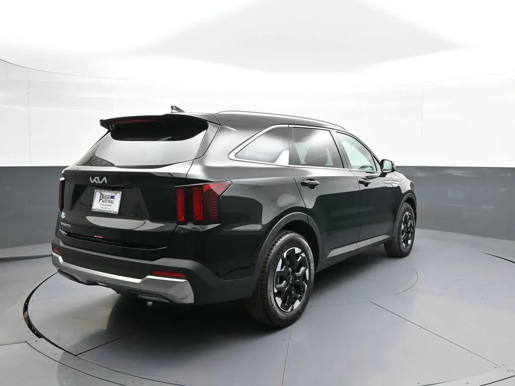 2026 Kia Sorento S - Photo 6