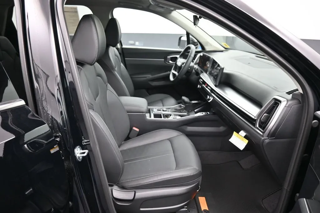 2026 Kia Sorento S - Photo 26