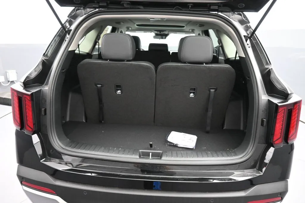 2026 Kia Sorento S - Photo 23