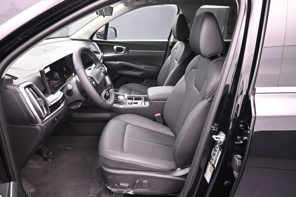 2026 Kia Sorento S - Photo 19