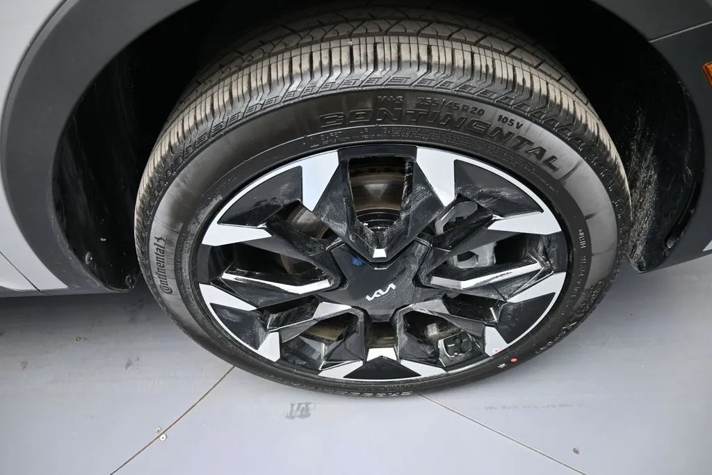 2026 Kia Sorento EX - Photo 13