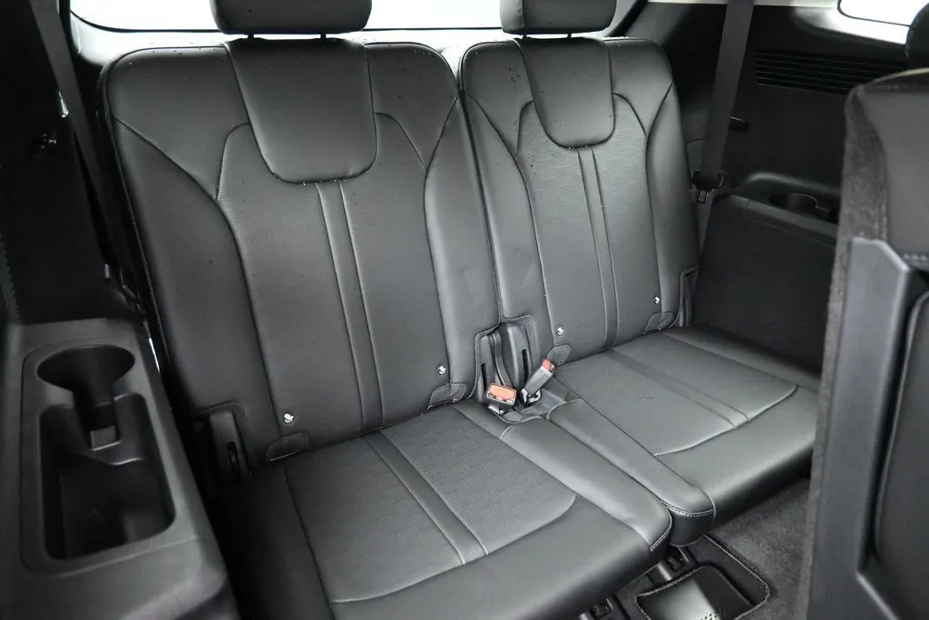 2026 Kia Sorento EX - Photo 24