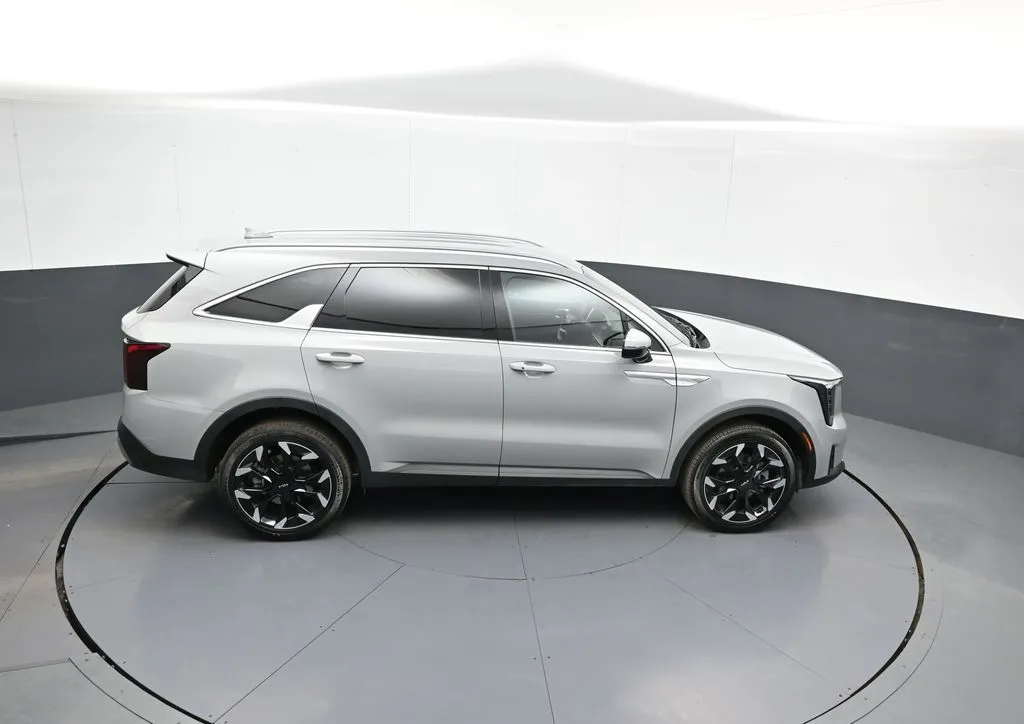 2026 Kia Sorento EX - Photo 38