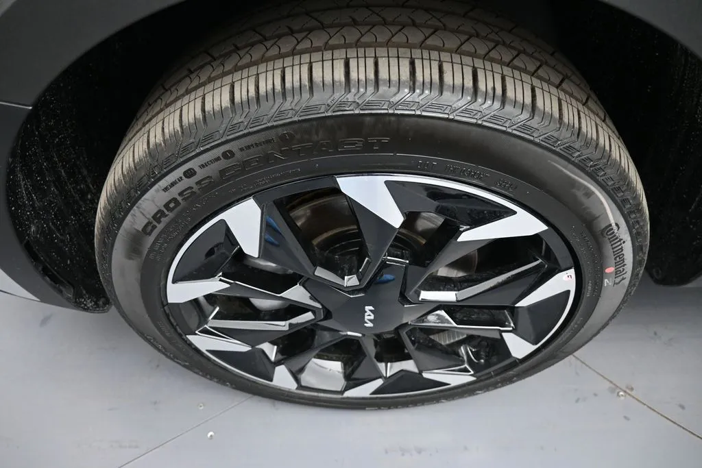 2026 Kia Sorento EX - Photo 14