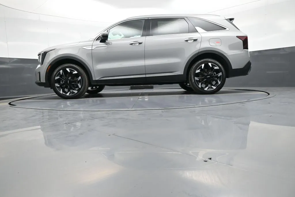 2026 Kia Sorento EX - Photo 34