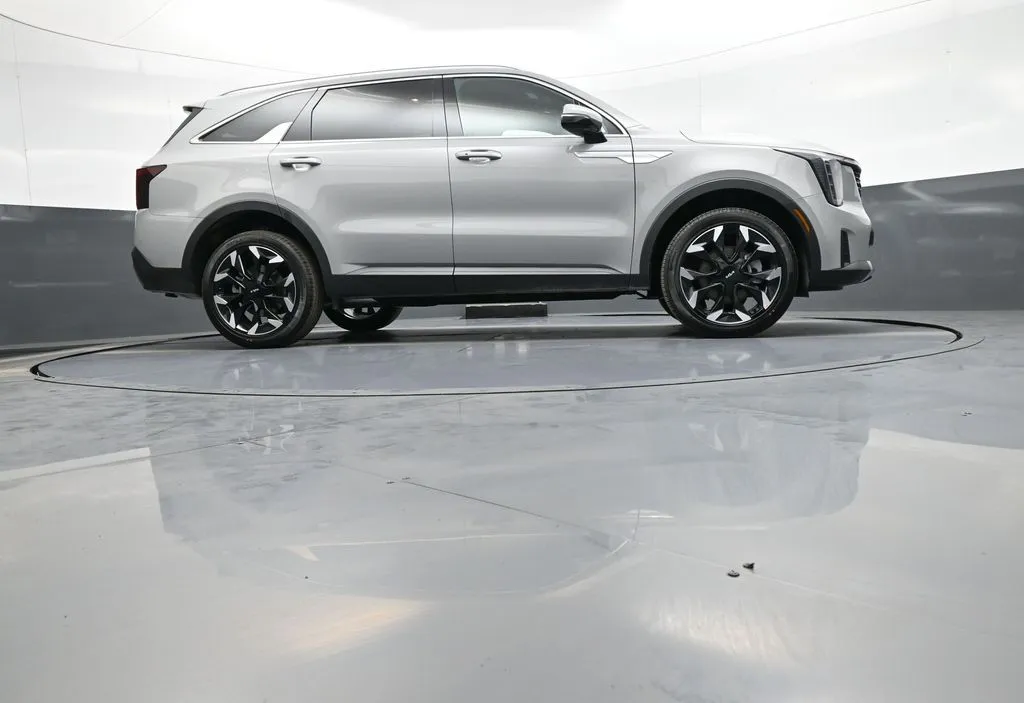2026 Kia Sorento EX - Photo 30