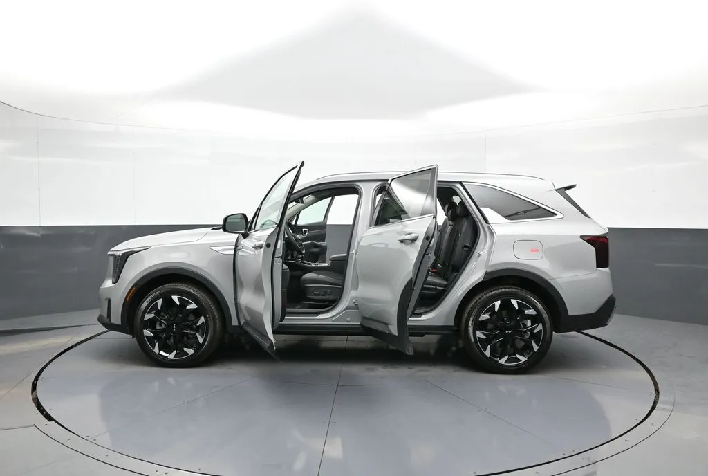2026 Kia Sorento EX - Photo 44