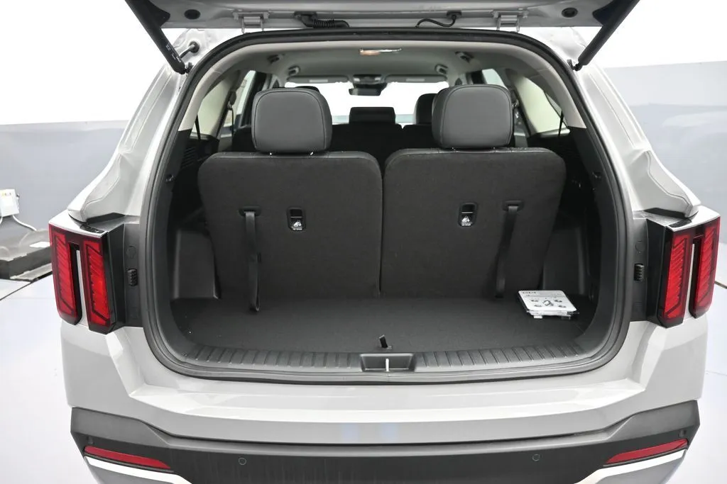 2026 Kia Sorento EX - Photo 22