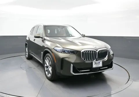 Another view of 2025 BMW X5 xDrive40i for sale in Brooklyn, NY at Plaza Kia