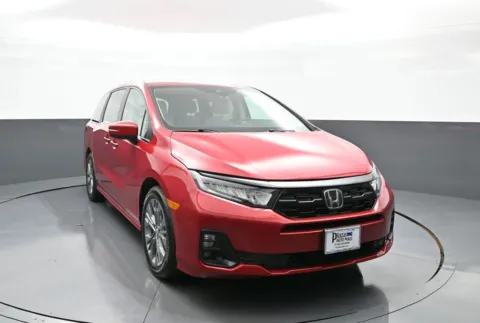 Another view of 2025 Honda Odyssey Touring for sale in Brooklyn, NY at Plaza Kia