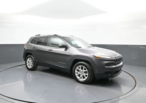More photos of 2015 Jeep Cherokee Latitude at Plaza Kia, NY