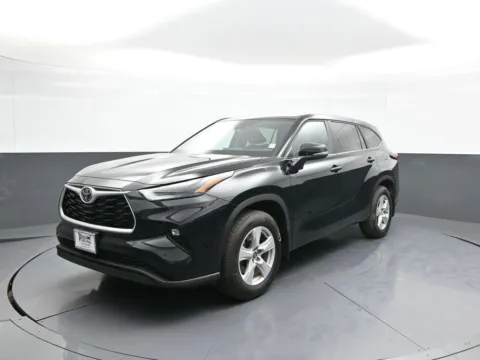 Black 2025 Toyota Highlander LE for sale in Brooklyn, NY