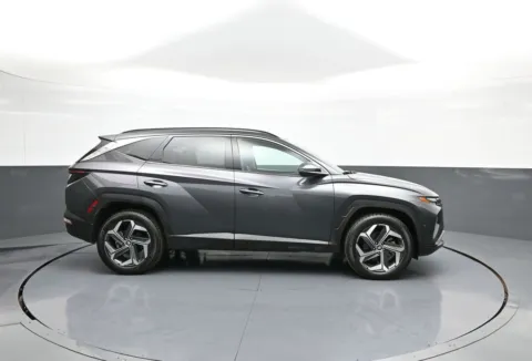 More photos of 2023 Hyundai Tucson Limited at Plaza Kia, NY