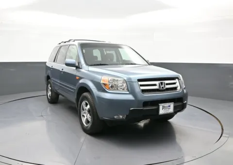 Another view of 2008 Honda Pilot EX for sale in Brooklyn, NY at Plaza Kia