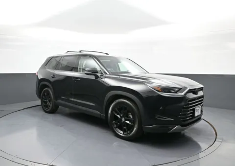 More photos of 2024 Toyota Grand Highlander Limited at Plaza Kia, NY