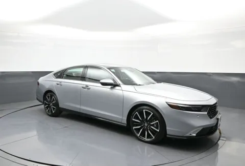 More photos of 2025 Honda Accord Hybrid Touring at Plaza Kia, NY