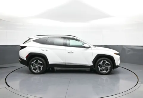 More photos of 2024 Hyundai Tucson Limited at Plaza Kia, NY