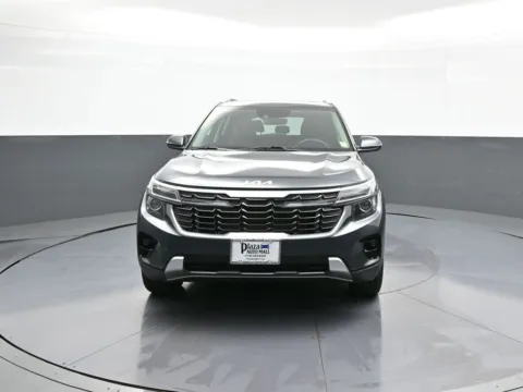 Photos of 2024 Kia Seltos EX for sale in Brooklyn, NY at Plaza Kia