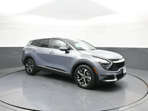 More photos of 2024 Kia Sportage EX at Plaza Kia, NY