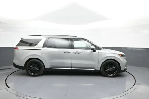More photos of 2024 Kia Carnival SX Prestige at Plaza Kia, NY