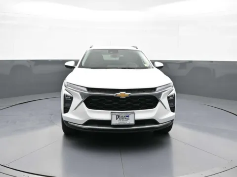 Photos of 2025 Chevrolet Trax LT for sale in Brooklyn, NY at Plaza Kia