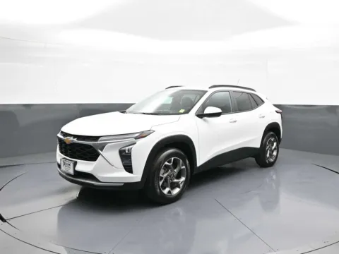 White 2025 Chevrolet Trax LT for sale in Brooklyn, NY