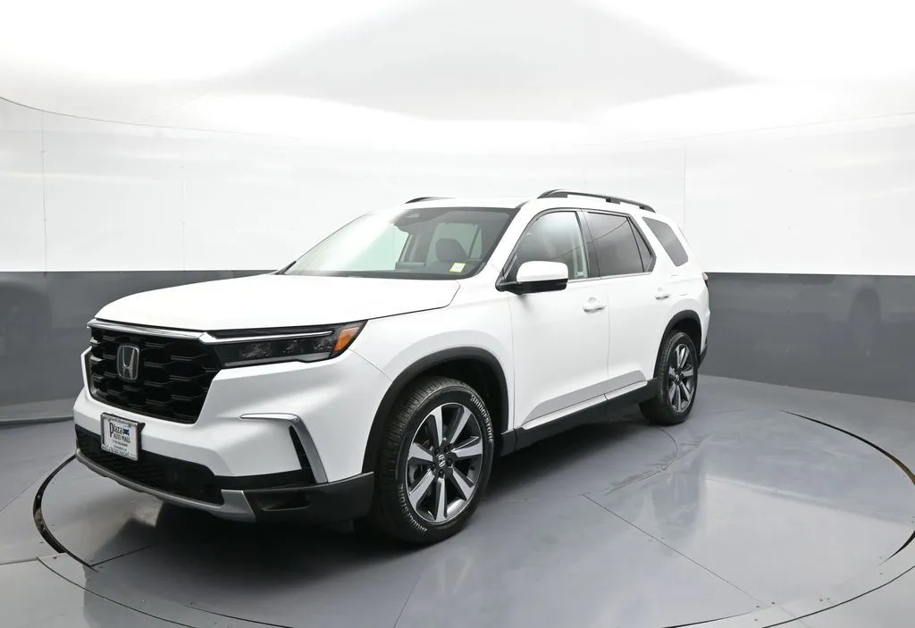 White 2024 Honda Pilot Touring for sale in Brooklyn, NY