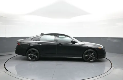 More photos of 2023 Honda Accord Hybrid Sport-L at Plaza Kia, NY
