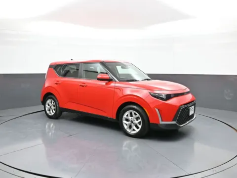 More photos of 2023 Kia Soul LX at Plaza Kia, NY