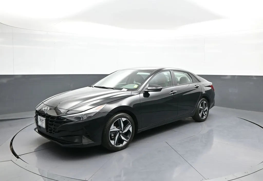 Black 2023 Hyundai Elantra SEL for sale in Brooklyn, NY