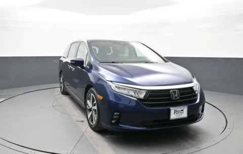 Another view of 2023 Honda Odyssey Touring for sale in Brooklyn, NY at Plaza Kia
