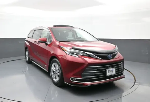 Another view of 2021 Toyota Sienna Platinum for sale in Brooklyn, NY at Plaza Kia
