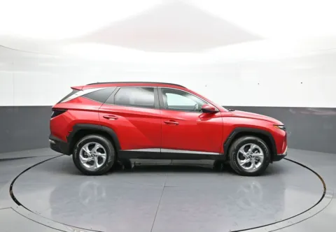 More photos of 2023 Hyundai Tucson SEL at Plaza Kia, NY