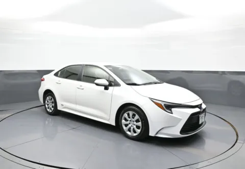 More photos of 2024 Toyota Corolla Hybrid LE at Plaza Kia, NY