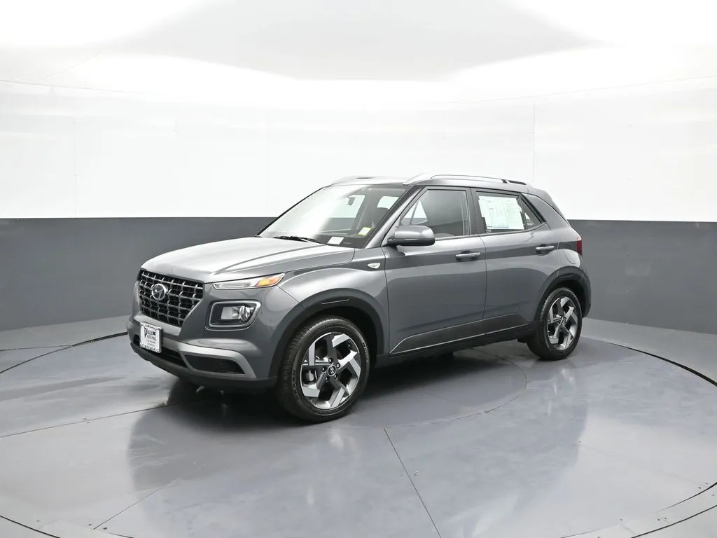 Gray 2024 Hyundai Venue SEL for sale in Brooklyn, NY