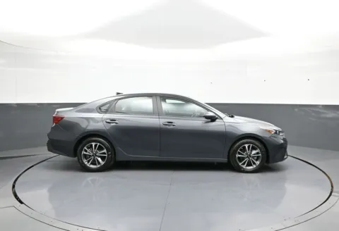 More photos of 2024 Kia Forte LXS at Plaza Kia, NY