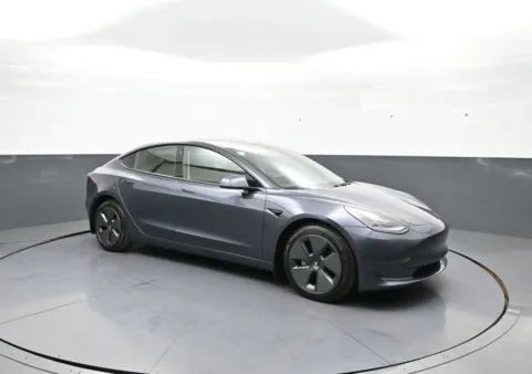More photos of 2023 Tesla Model 3 at Plaza Kia, NY